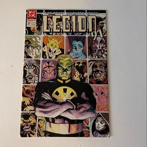 Two DC Legion Comic Books - Picture 4 of 4